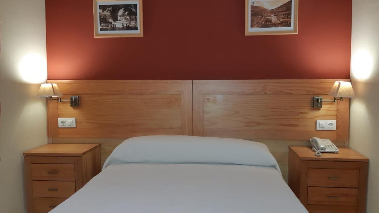 Hotel Alegria Banos De Montemayor Ngoại thất bức ảnh